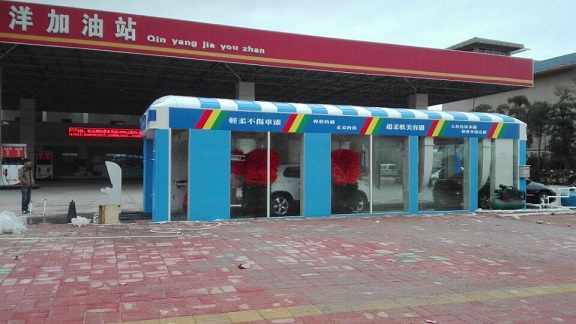 隧道式洗車機(jī)3
